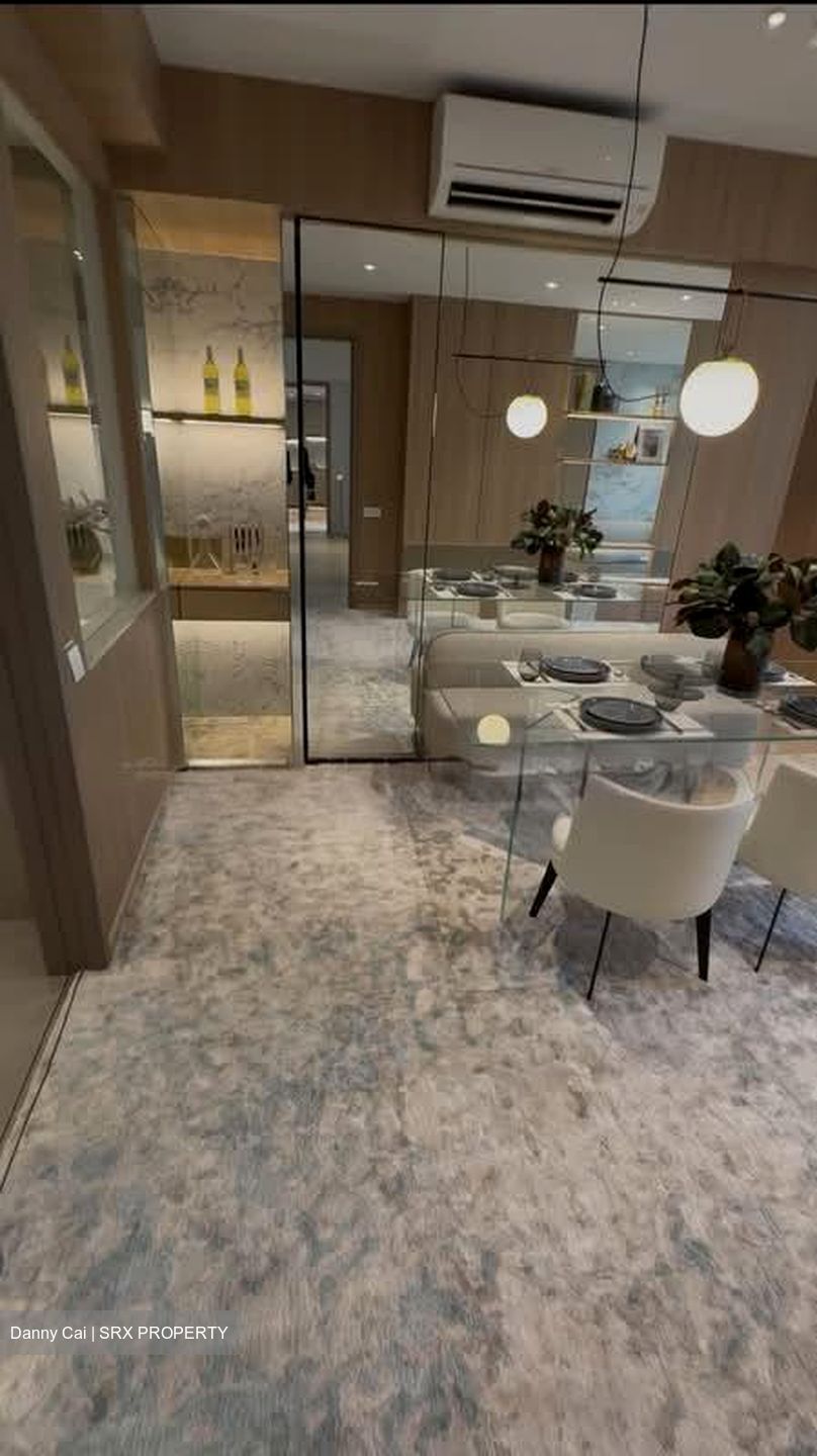 Tampines Road (D19), Condominium #557150011
